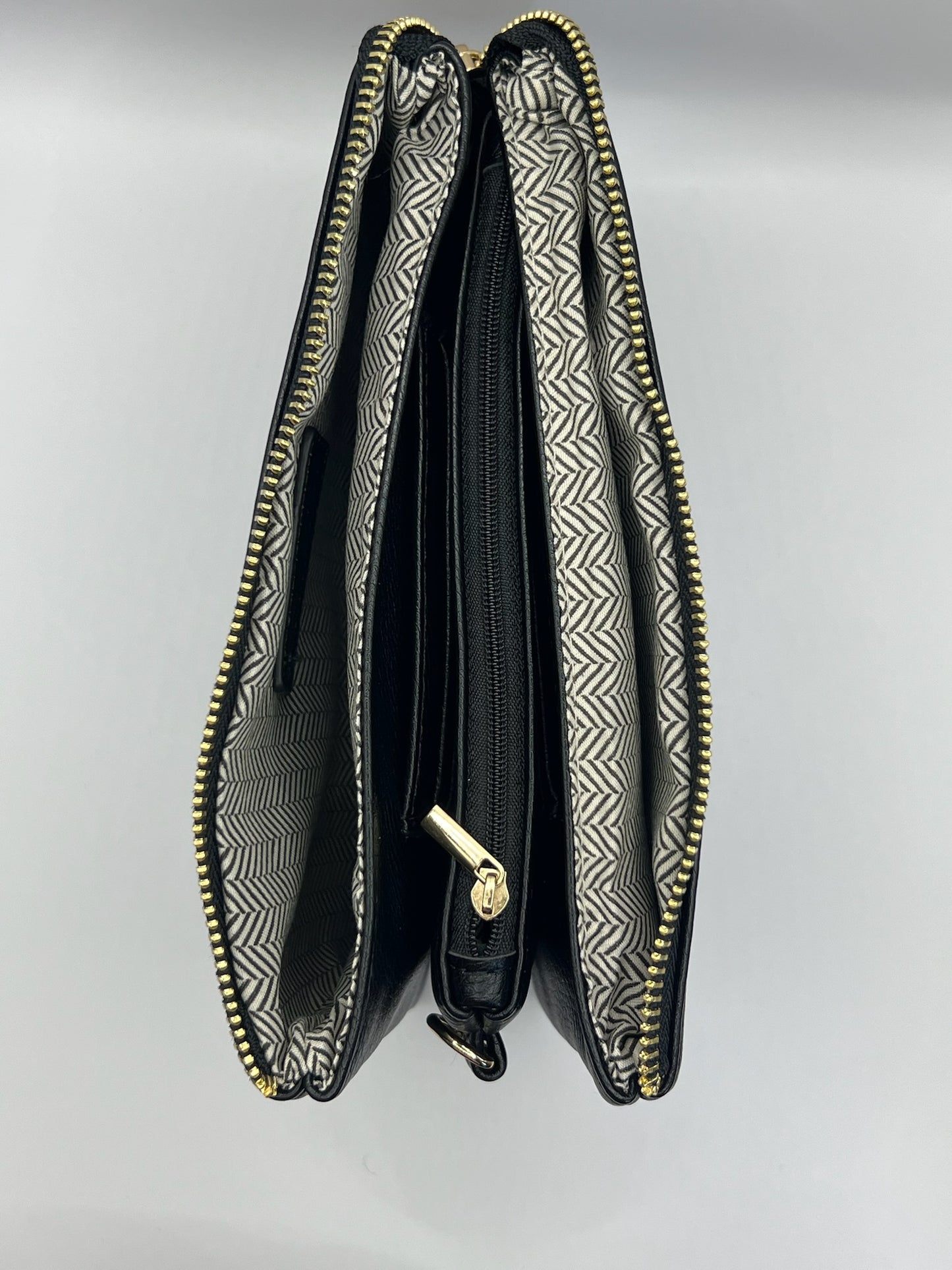 Riley Vegan Crossbody in Black