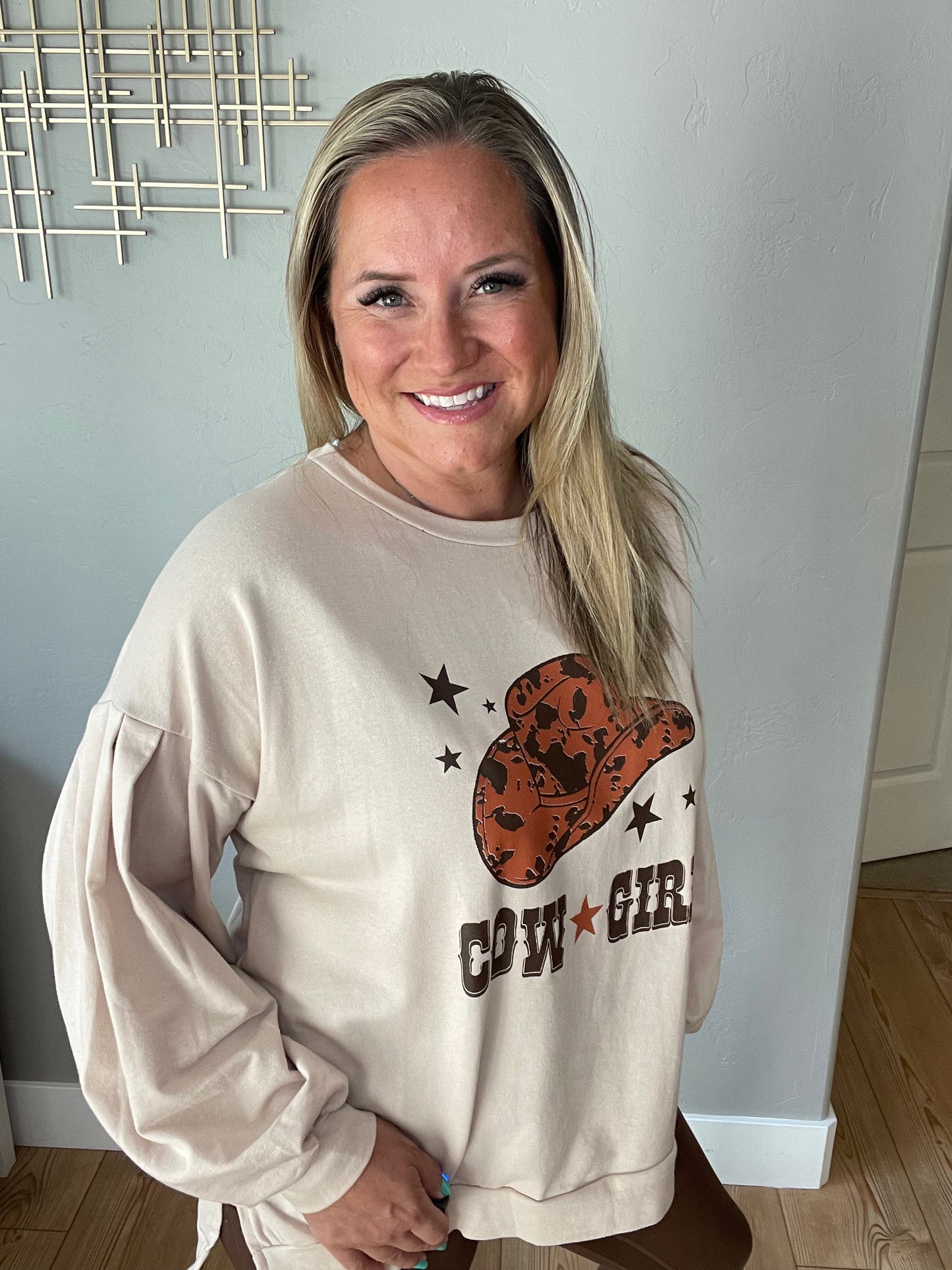 Cow Girl Graphic Pullover in Stone